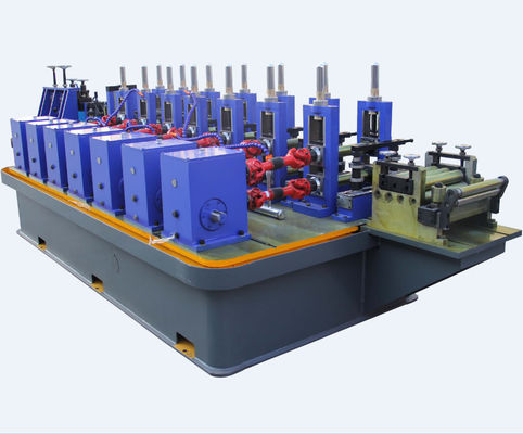 CE Downspout Pipe Roll Forming Machine 50m / mnt Frekuensi Tinggi Dilas