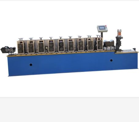 15m / mnt Mesin Roll Forming Lembaran Logam Cr12 Untuk Sudut Dinding