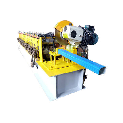 Downspout Gutter Roll Forming Machine Transmisi Rantai 15m / mnt