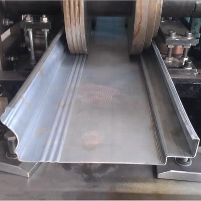 4.2T Steel Stud Roll Forming Machine 30m / mnt Pintu Gudang