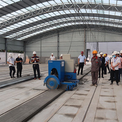 2000rpm Panel Partisi Mesin Pemotong Hidrolik 2.5m / Min Untuk Pilar Semen